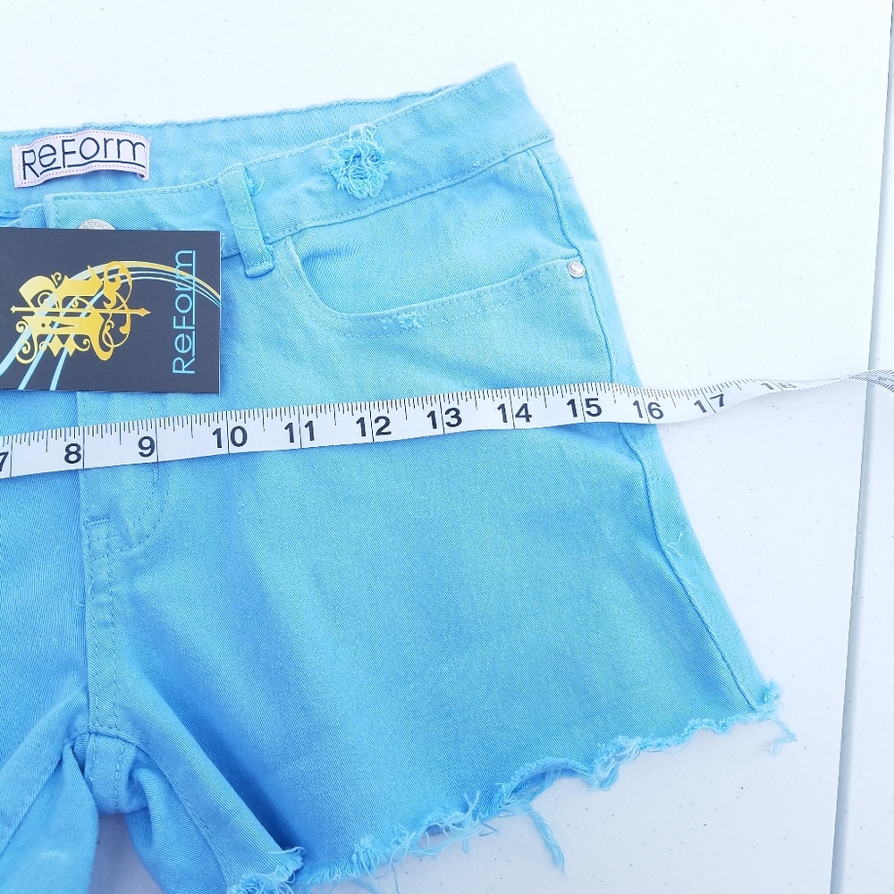 Reform brand Cutoffs - Picture 3 of 5